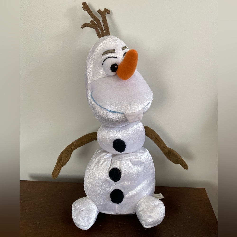 OLAF TALKING PLUSH